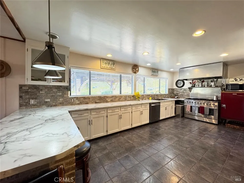 8411 Highway 175 Hopland, CA 95449