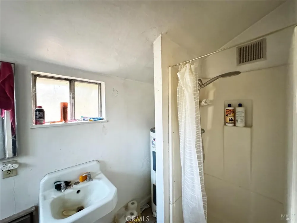 8411 Highway 175 Hopland, CA 95449