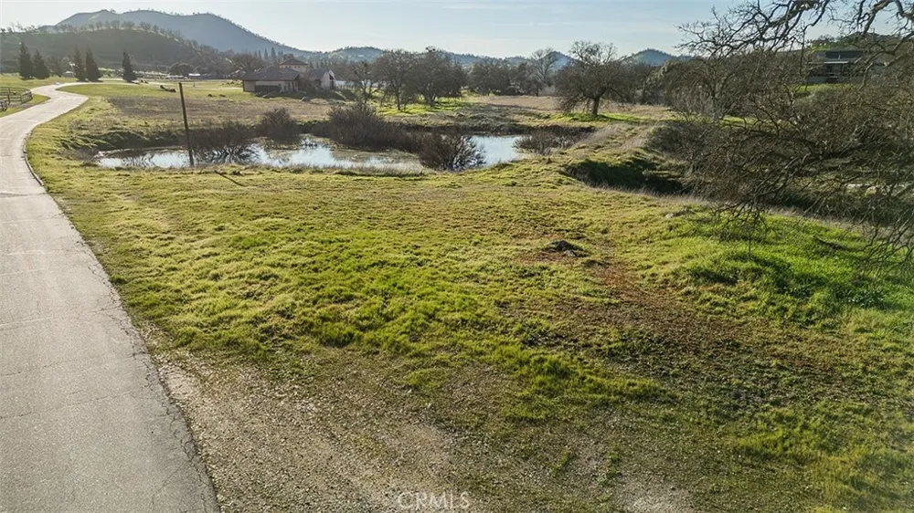 14798 Feather Woods Lane Prather, CA 93651