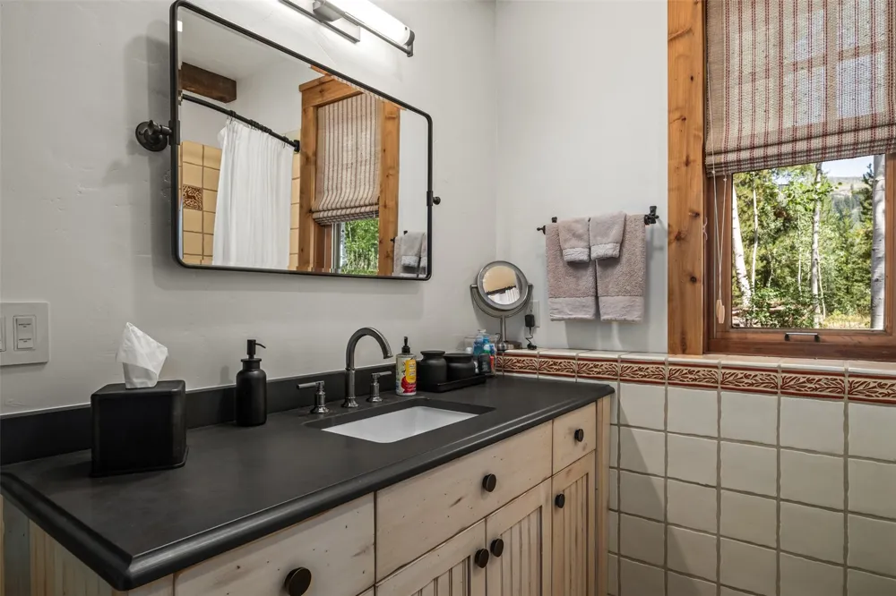 17850 County Road 16 Oak Creek, CO 80467