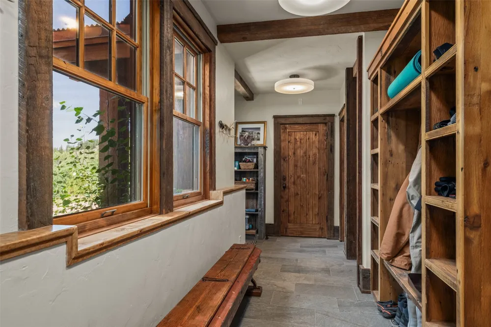 17850 County Road 16 Oak Creek, CO 80467