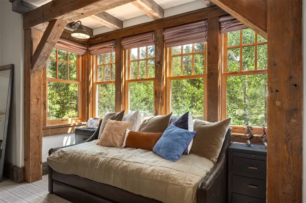 17850 County Road 16 Oak Creek, CO 80467