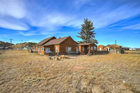 73 Mid Land Avenue
