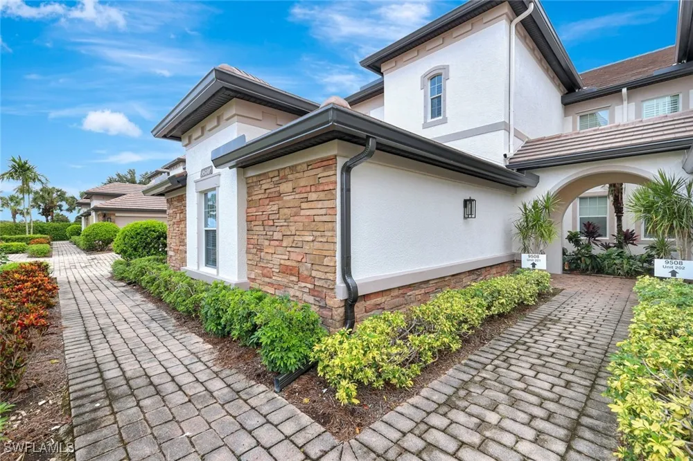 Ironstone Terrace #201 Naples, FL 34120
