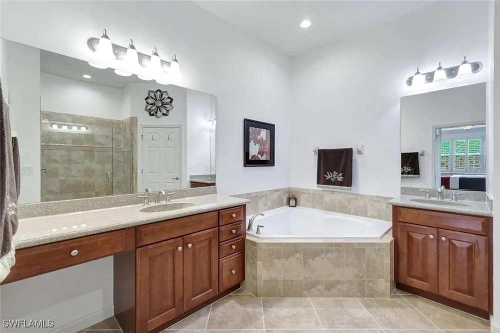 Ironstone Terrace #201 Naples, FL 34120