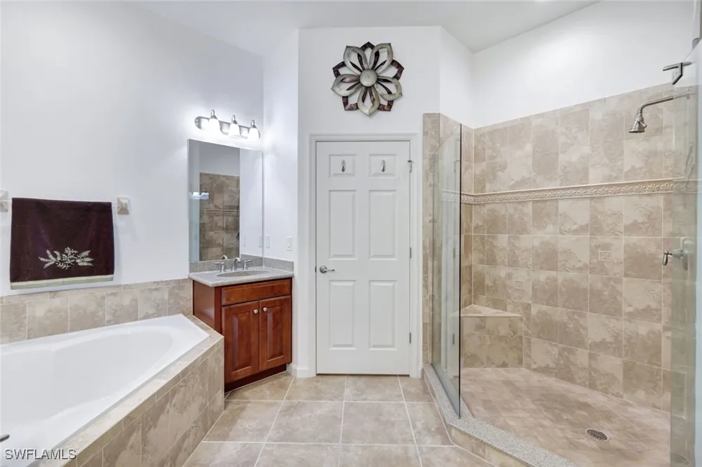 Ironstone Terrace #201 Naples, FL 34120