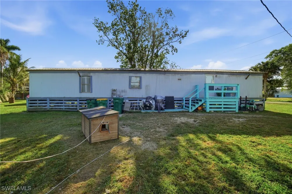 Gladys Court Copeland, FL 34137