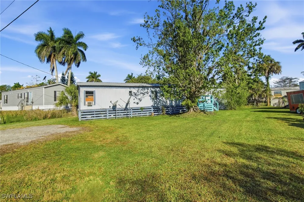 Gladys Court Copeland, FL 34137