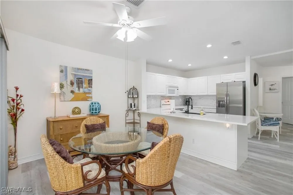 Diamond Circle #706 Naples, FL 34110