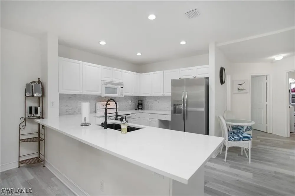 Diamond Circle #706 Naples, FL 34110