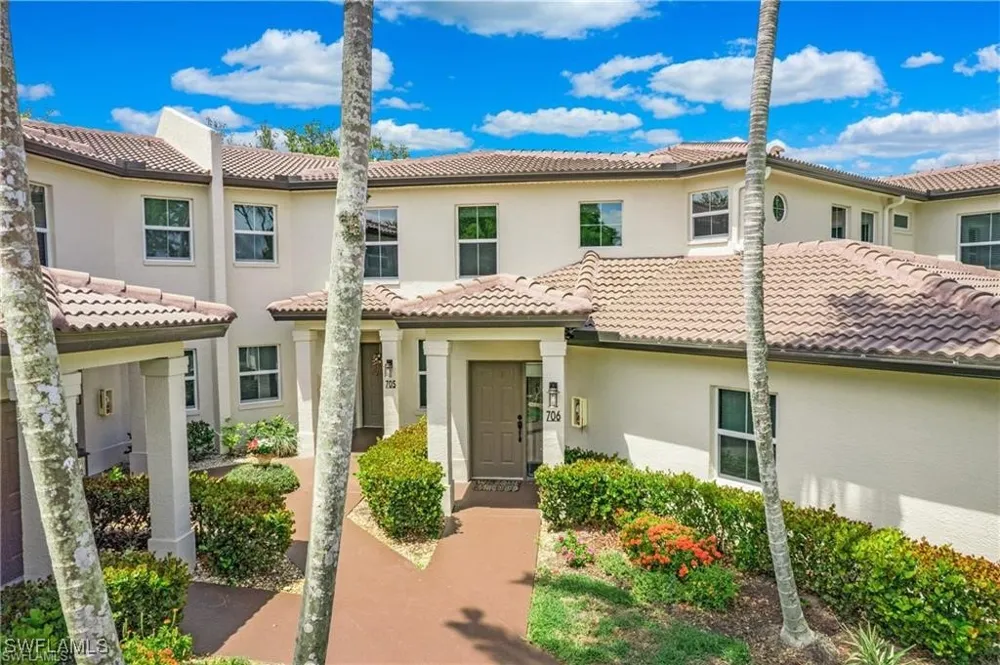 Diamond Circle #706 Naples, FL 34110