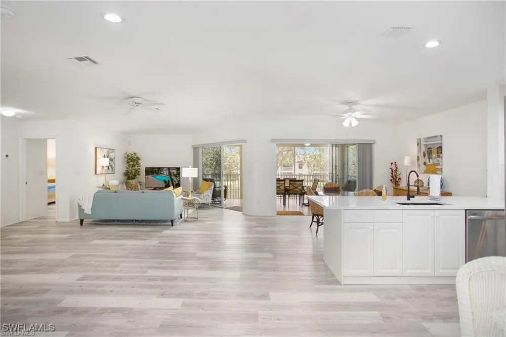 Diamond Circle #706 Naples, FL 34110