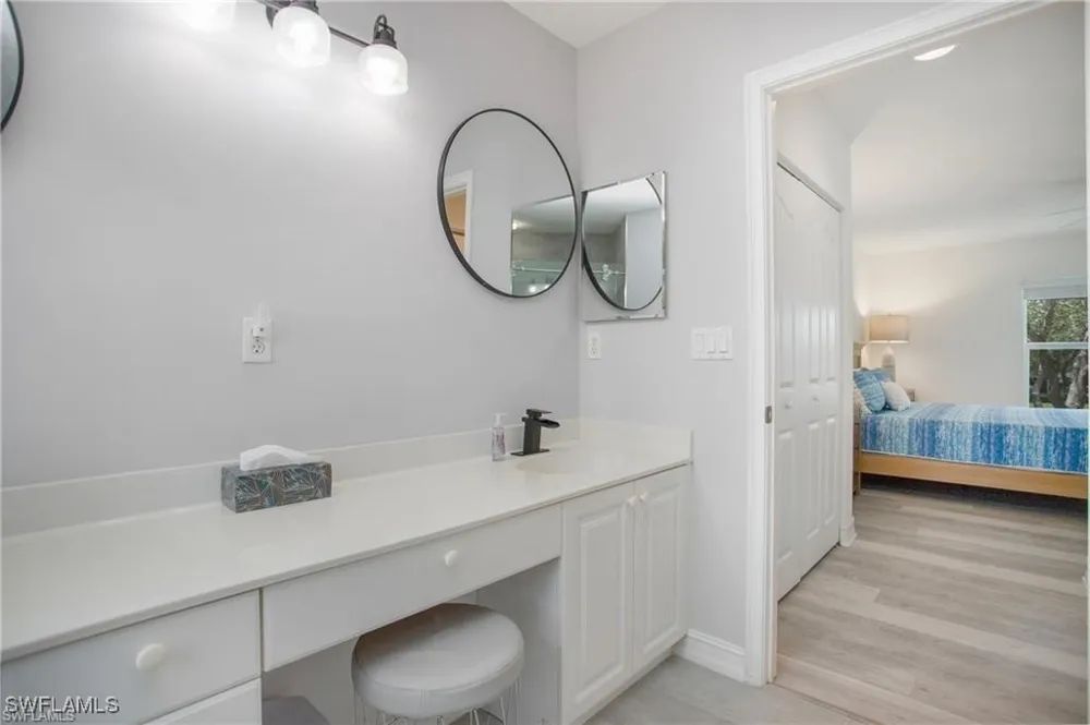 Diamond Circle #706 Naples, FL 34110