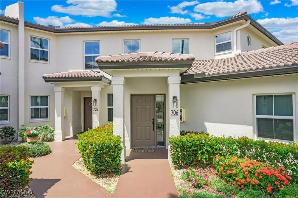 Diamond Circle #706 Naples, FL 34110