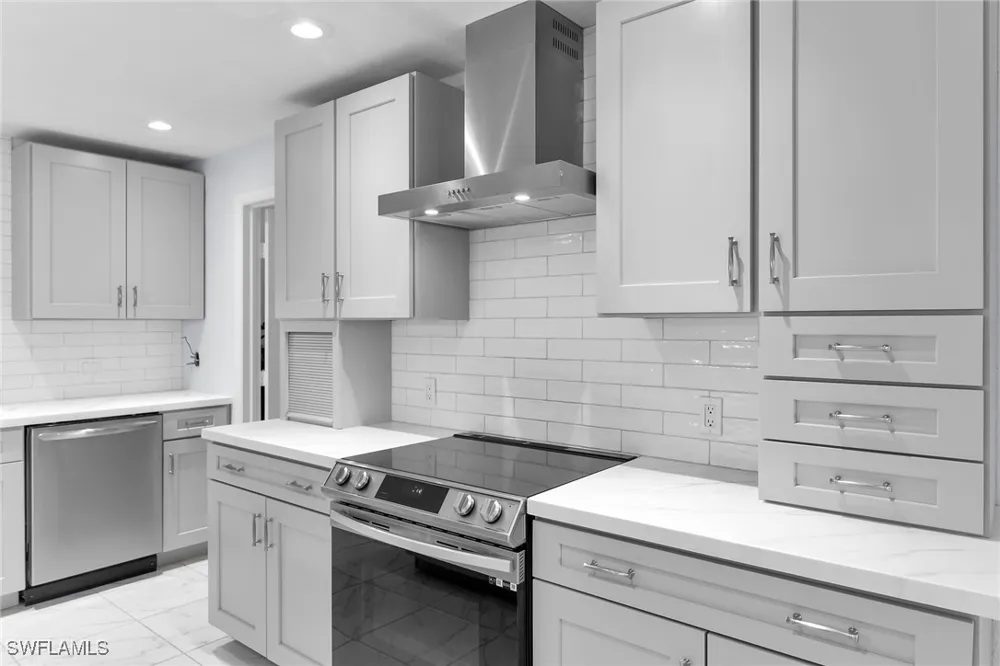 22nd Place SW Naples, FL 34116
