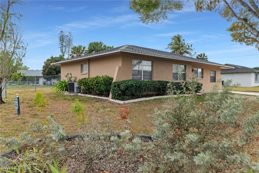 22nd Place SW Naples, FL 34116