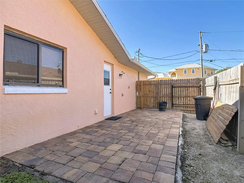 4761 RIVERGLEN BOULEVARD Ponce Inlet, FL 32127