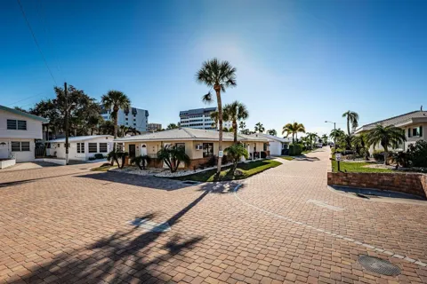 6020 MIDNIGHT PASS ROAD #52A