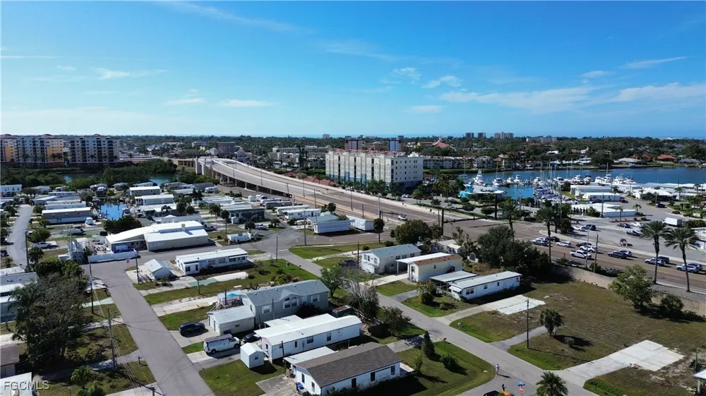 Erskine Drive Venice, FL 34285