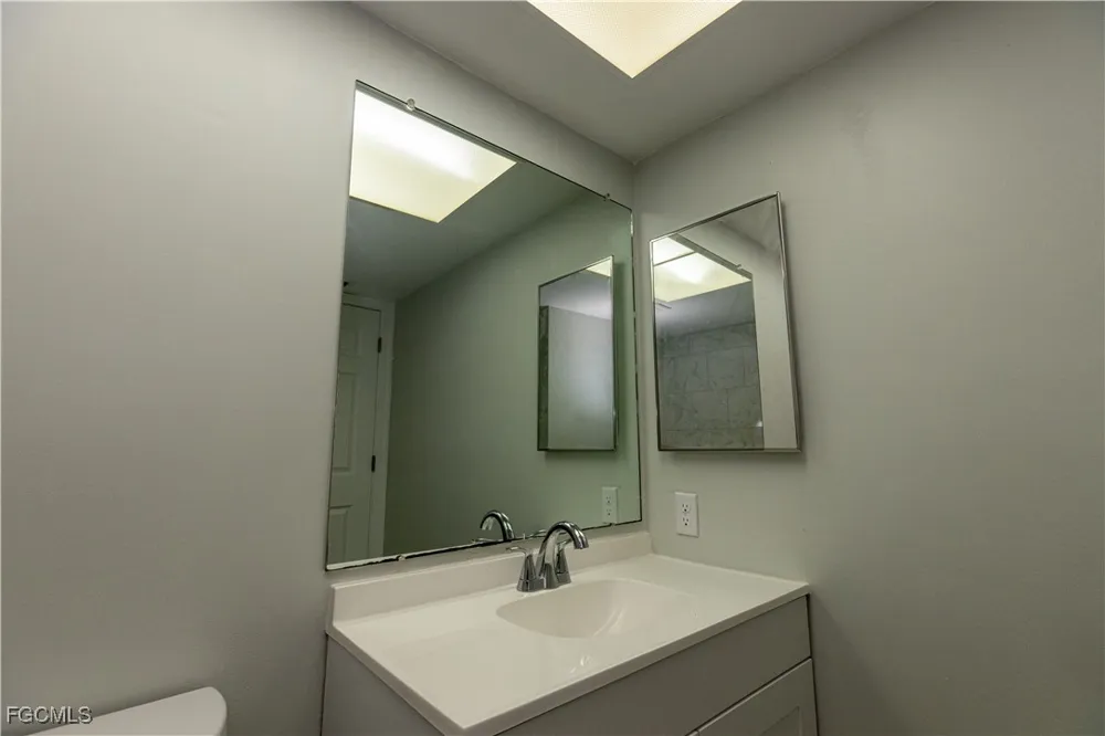 SE 8th Street #7 Cape Coral, FL 33990