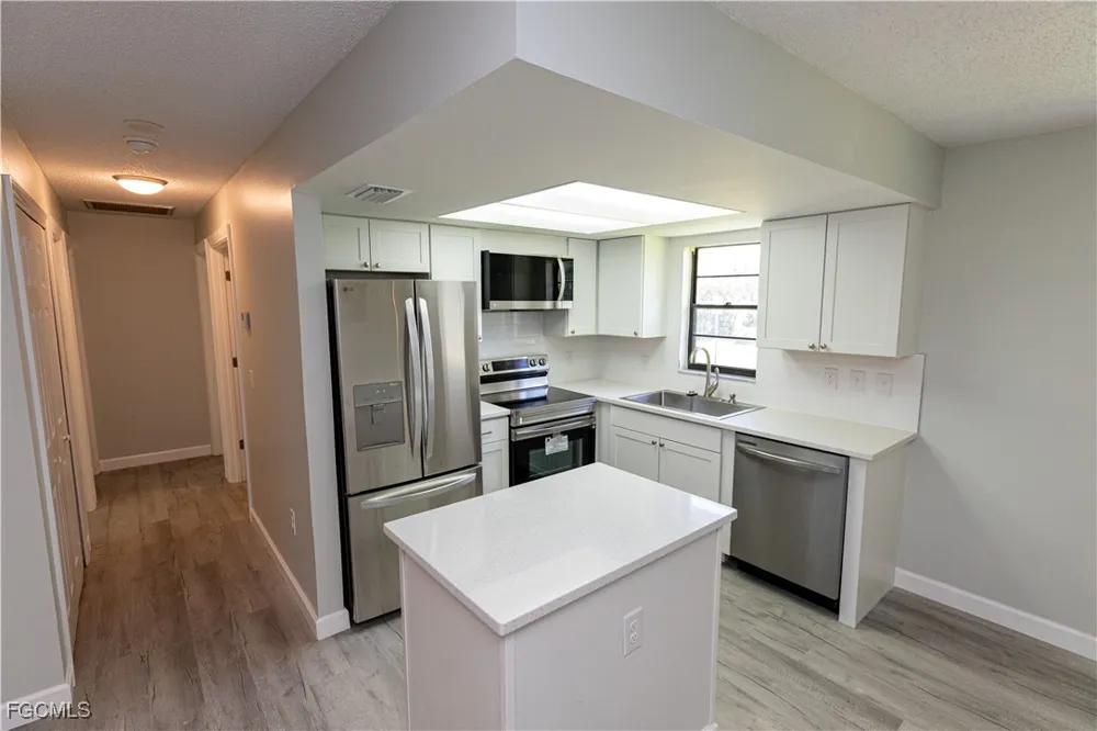 SE 8th Street #7 Cape Coral, FL 33990