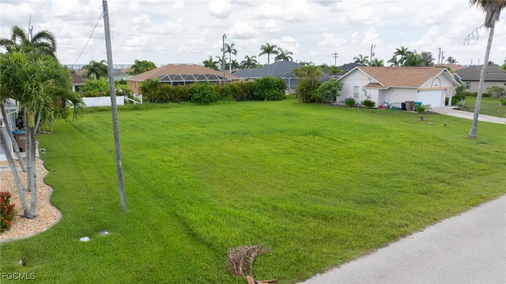 SW 27th Street Cape Coral, FL 33914