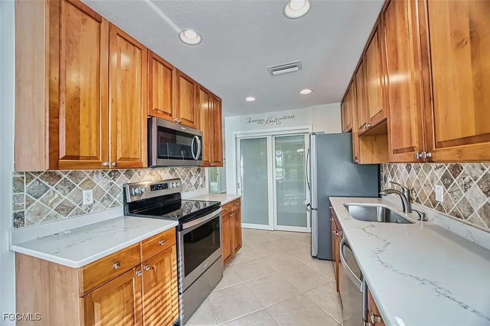 Meandering Way #101 Fort Myers, FL 33905