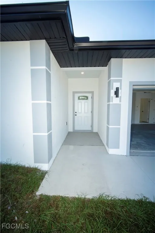 E Wintergarden Avenue Port Charlotte, FL 33948