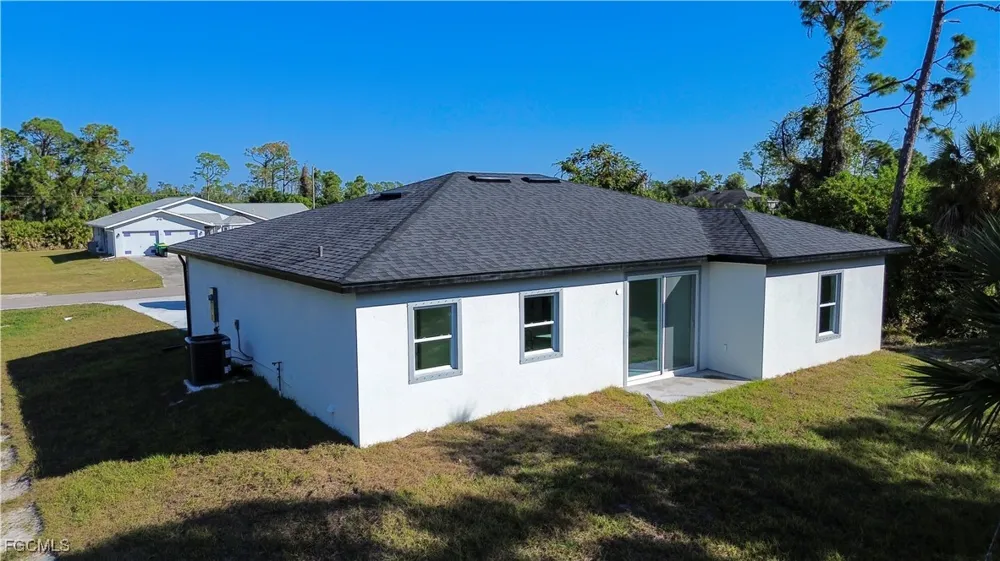E Wintergarden Avenue Port Charlotte, FL 33948