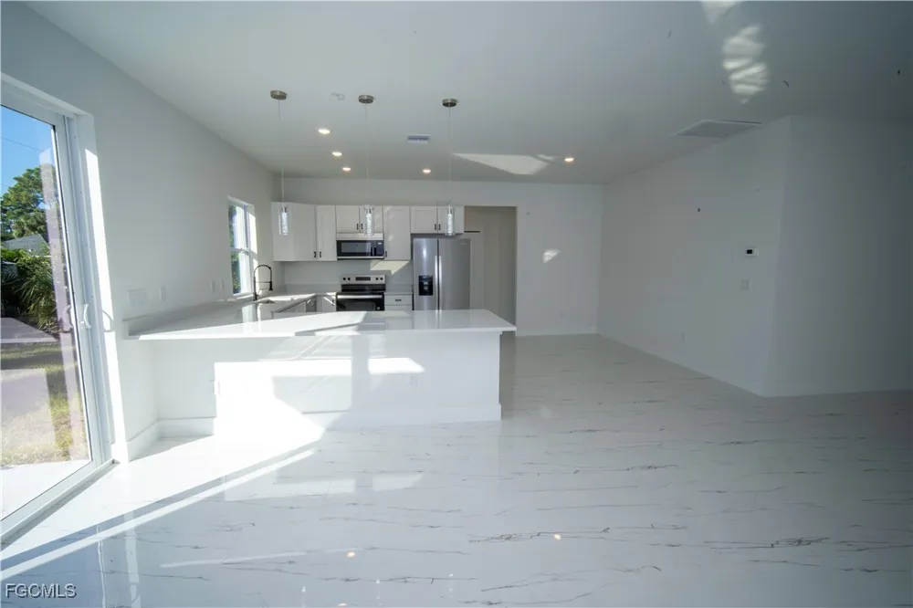 E Wintergarden Avenue Port Charlotte, FL 33948