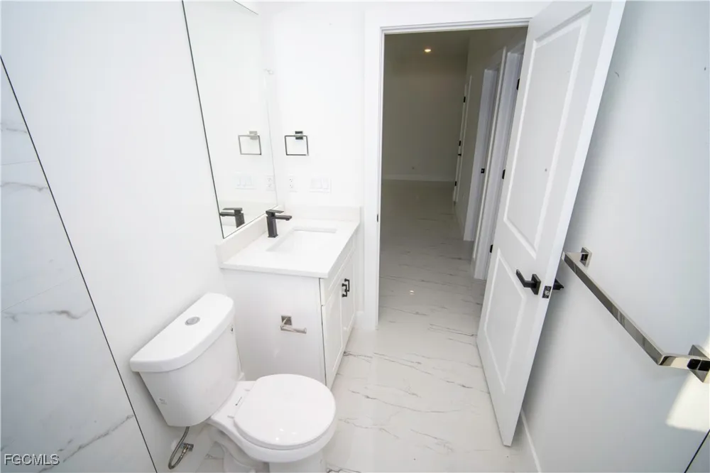 E Wintergarden Avenue Port Charlotte, FL 33948