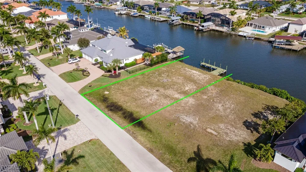 SW 28th Place Cape Coral, FL 33914