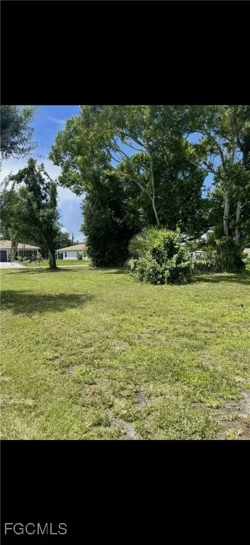 Madison Avenue Fort Myers, FL 33916