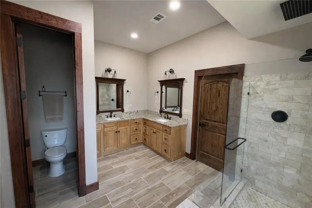 3331 Gumlog Road Young Harris, GA 30582