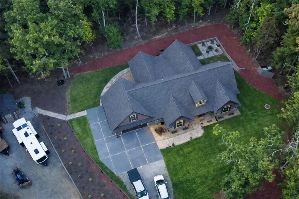 3331 Gumlog Road Young Harris, GA 30582