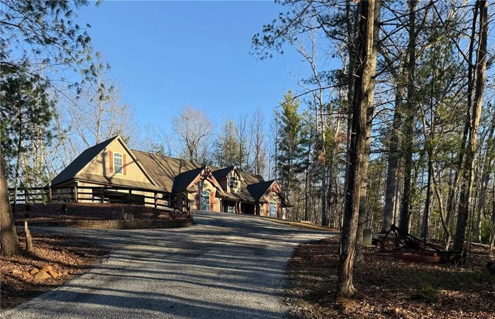 3331 Gumlog Road Young Harris, GA 30582