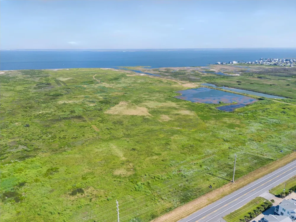 24374 Fm-3005 Galveston, TX 77554