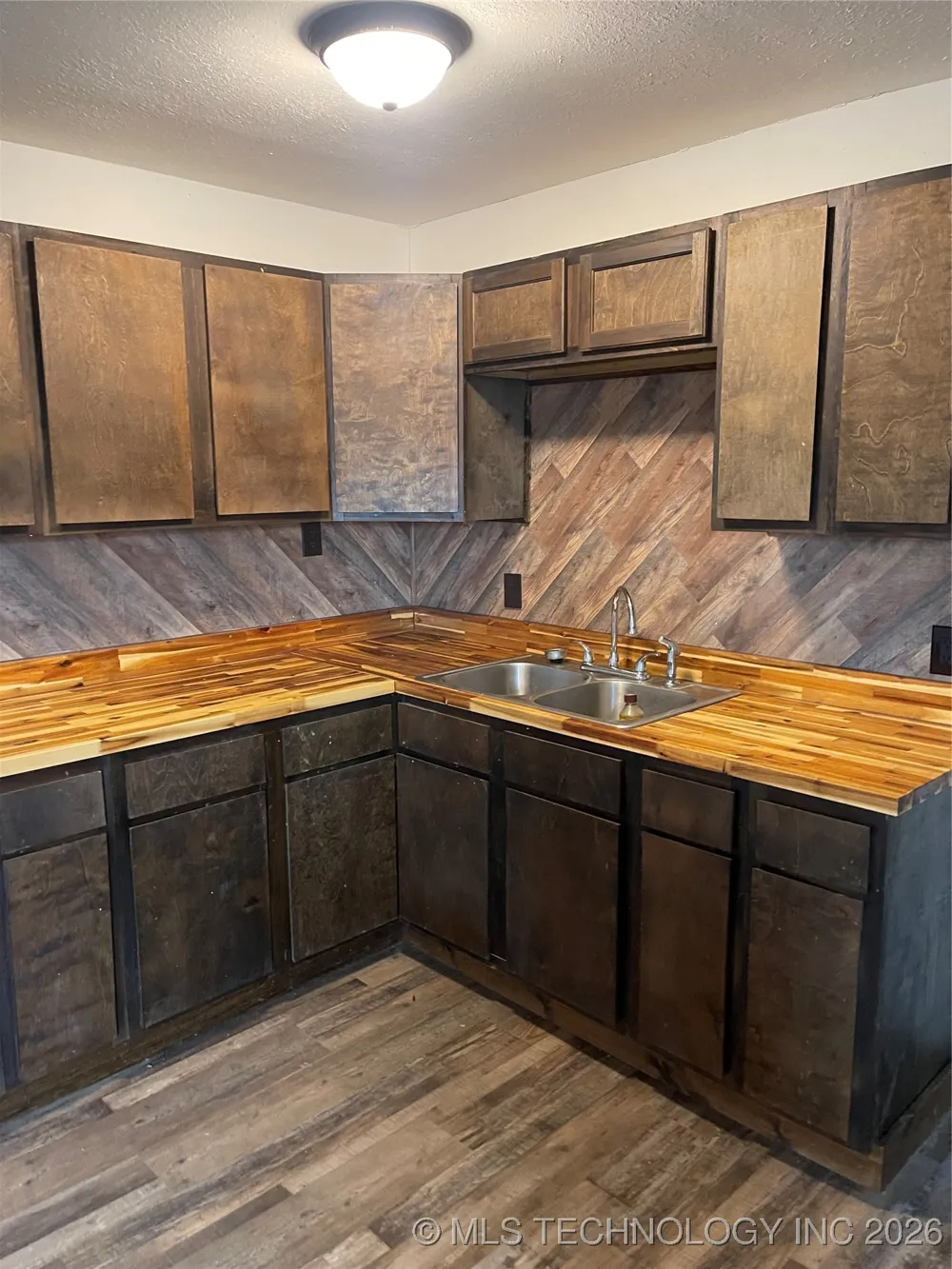 12078 S Forrest Hill Road Atoka, OK 74525