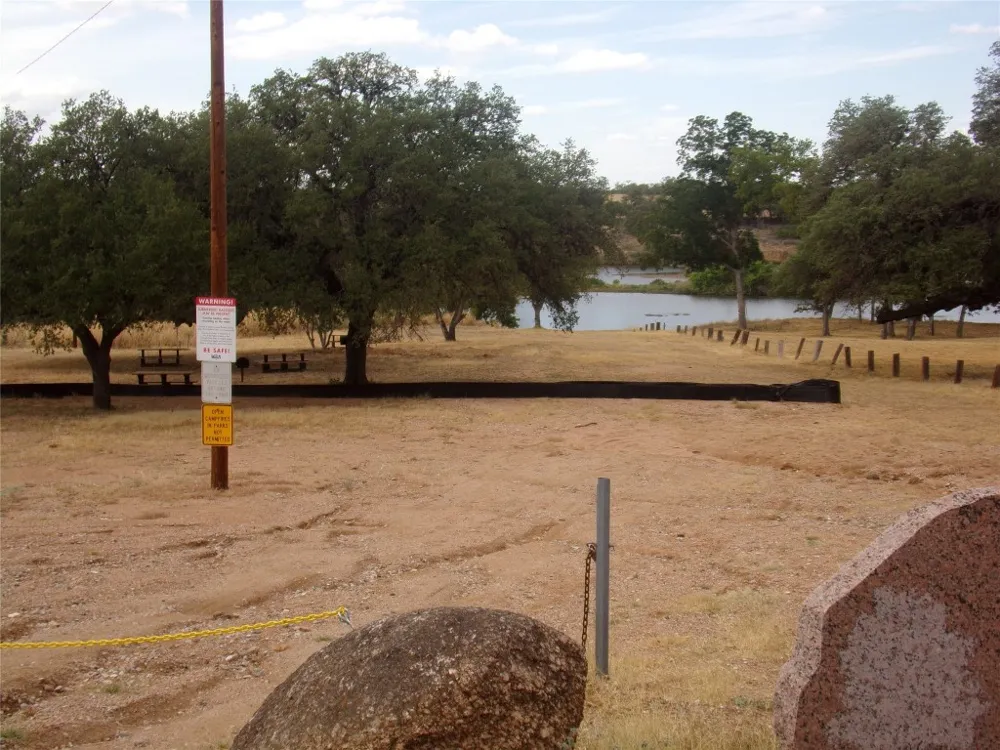141 Pine Lane Cottonwood Shores, TX 78657