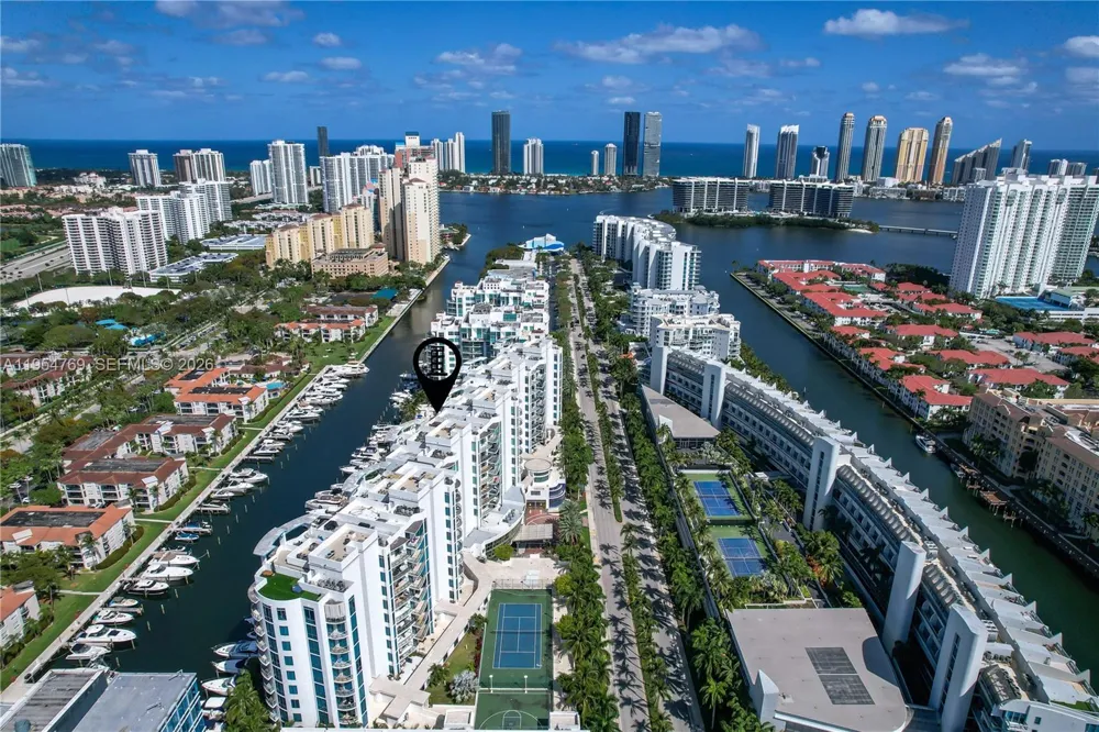 3029 NE 188th St #319 Aventura, FL 33180