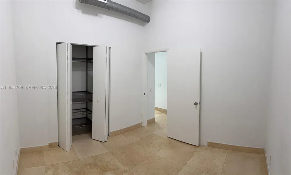 3029 NE 188th St #319 Aventura, FL 33180