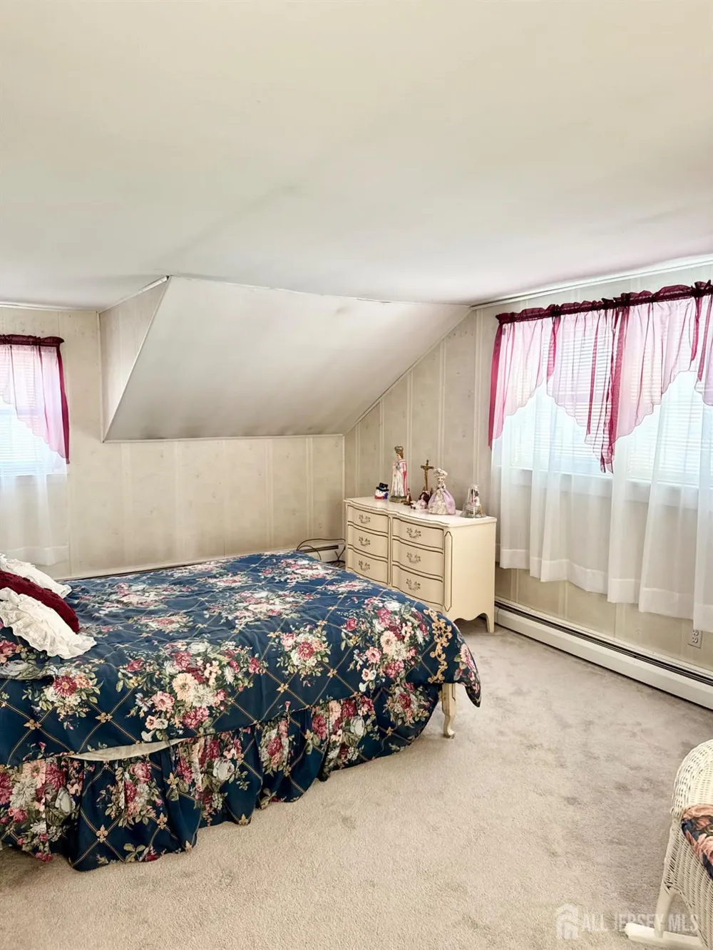 107 Zoar Place Middlesex, NJ 08846