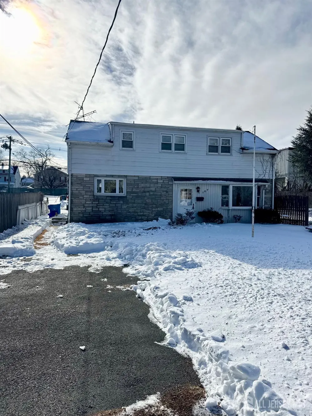 107 Zoar Place Middlesex, NJ 08846