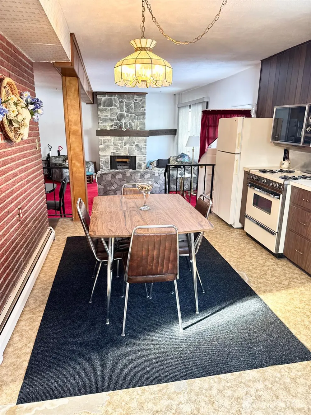 107 Zoar Place Middlesex, NJ 08846