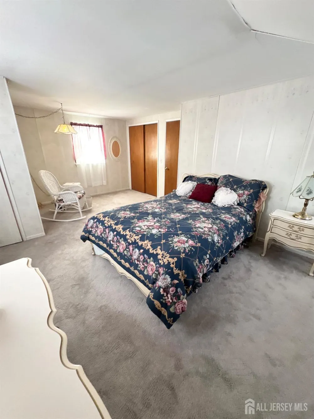 107 Zoar Place Middlesex, NJ 08846