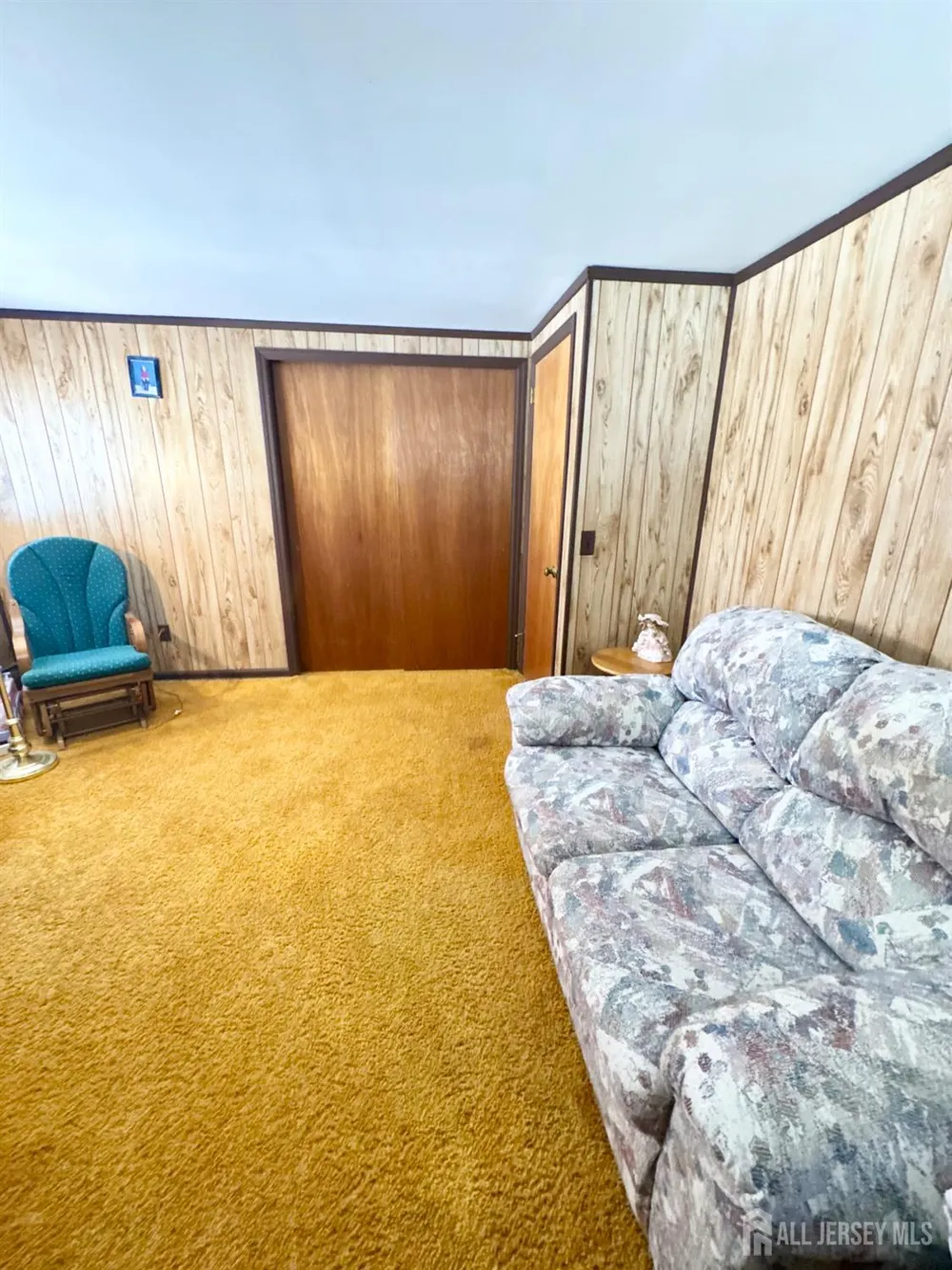 107 Zoar Place Middlesex, NJ 08846