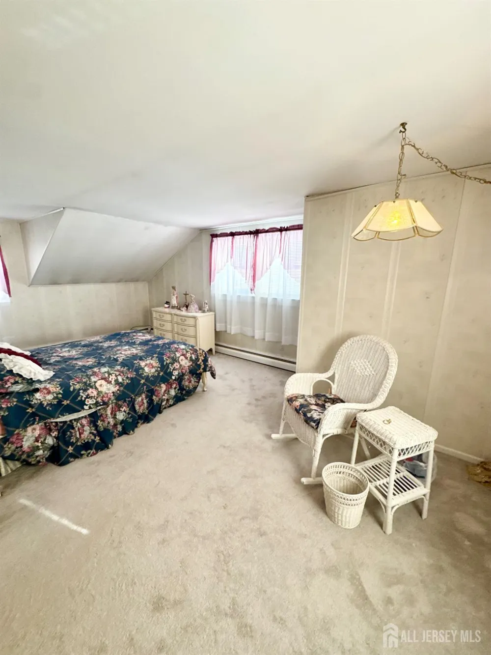 107 Zoar Place Middlesex, NJ 08846