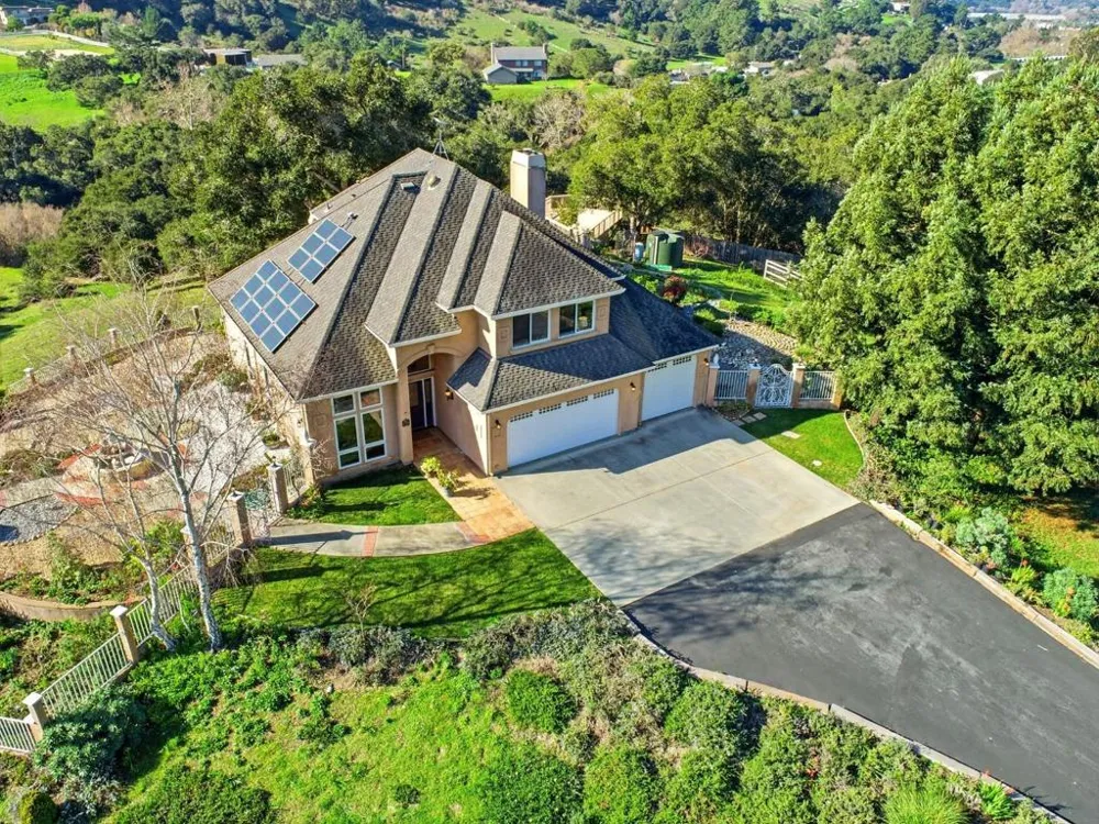 20160 Rock Springs Lane