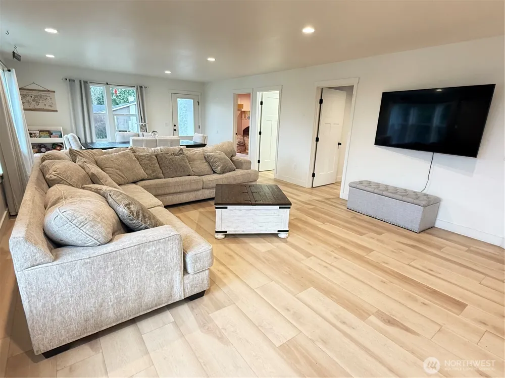 403 A STREET South Bend, WA 98586