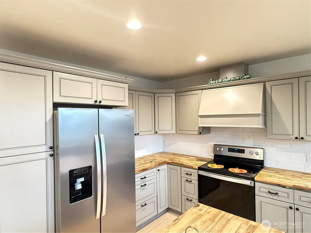 403 A STREET South Bend, WA 98586